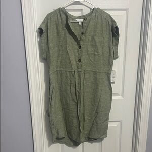 Time and Tru Green Button-Front Dress
